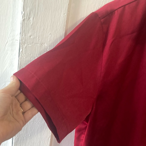 SHEIN Red Casual Button Down Shirt Silky Finish - Picture 5 of 10